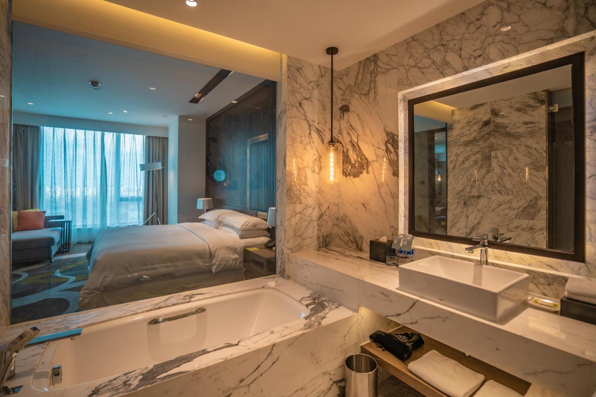 Four Points By Sheraton Changchun Hi-Tech Zone Экстерьер фото